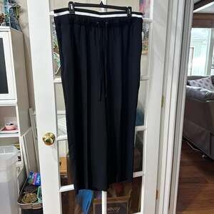 Karl Lagerfeld Paris Black Wide Leg Trousers, White Stripe Waist, Size 1X/XL